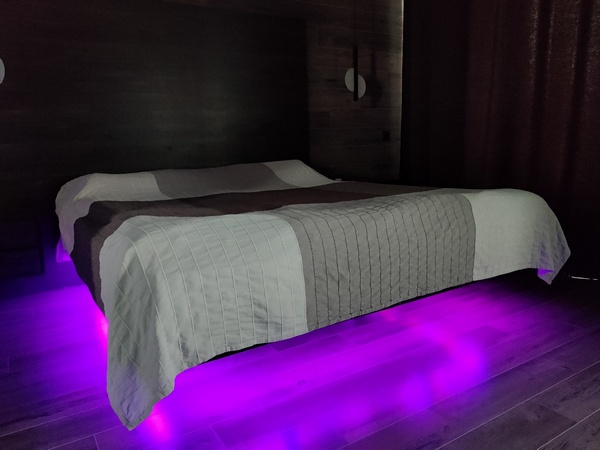 Парящие кровати TwoSky. Парящая кровать с подсветкой?